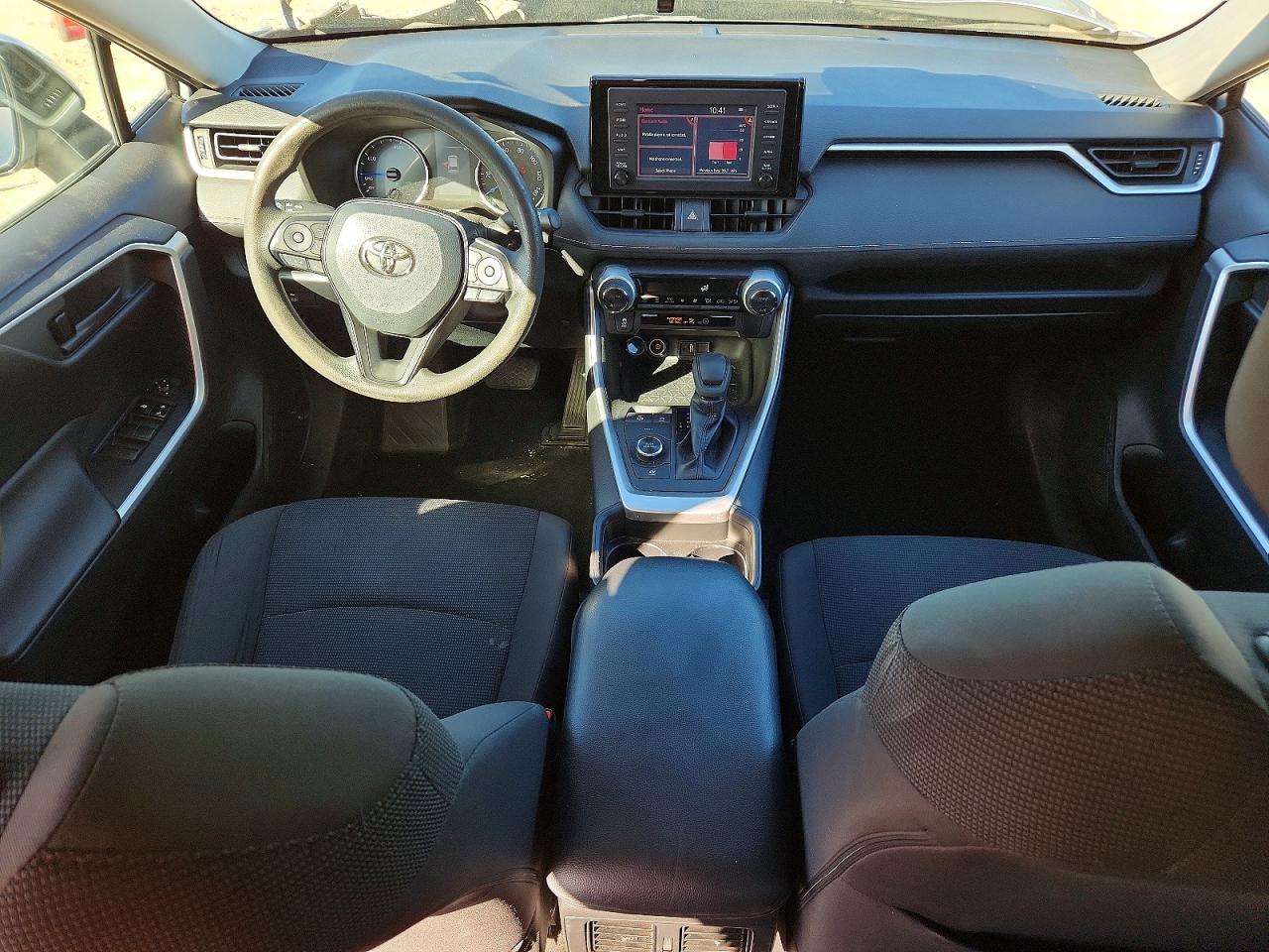 2019 TOYOTA RAV4 photo 15