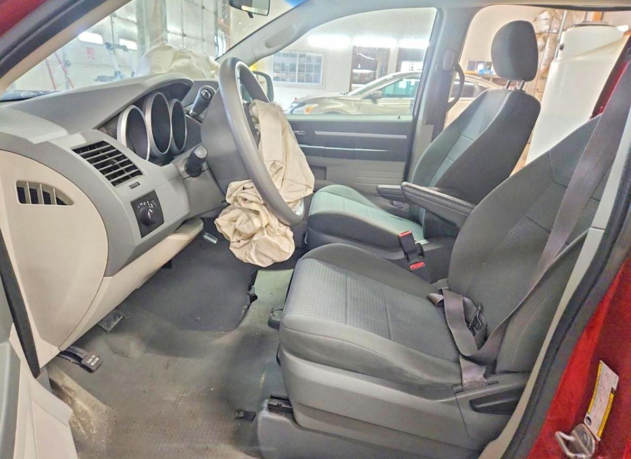 2010 DODGE GRAND CARAVAN SE photo 19
