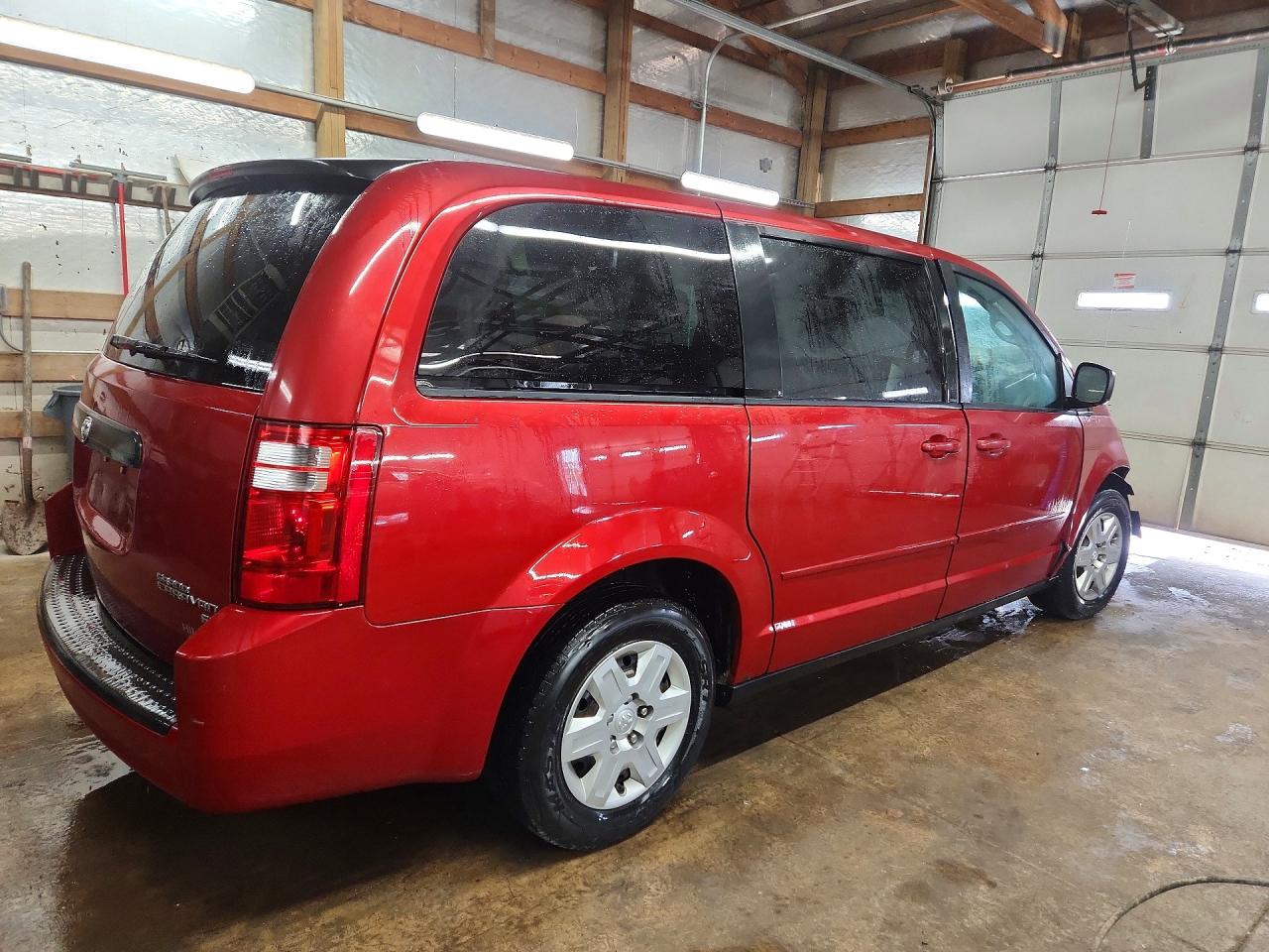 2010 DODGE GRAND CARAVAN SE photo 7