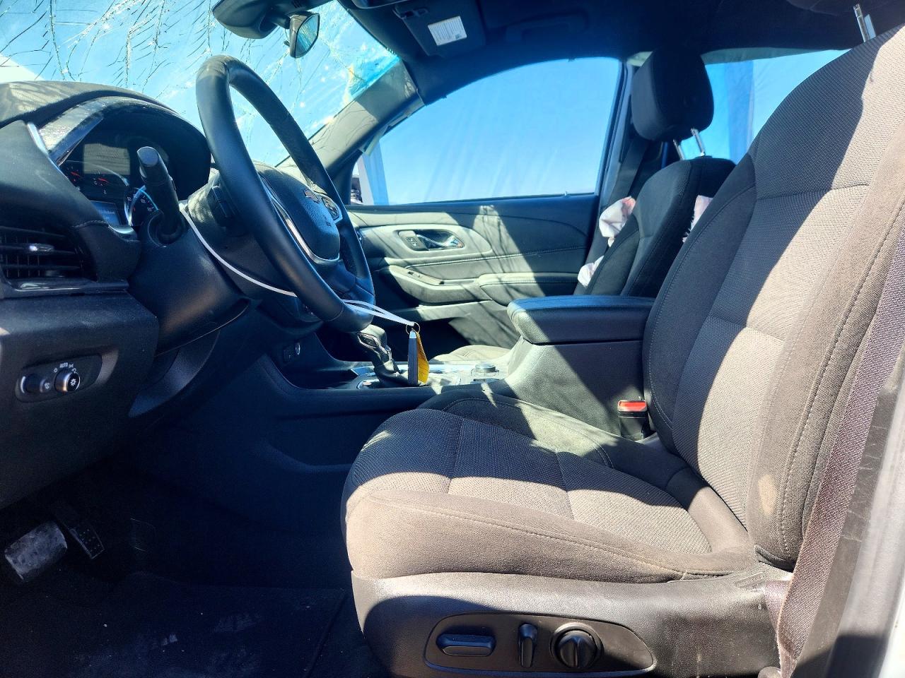 2023 CHEVROLET TRAVERSE LT photo 13