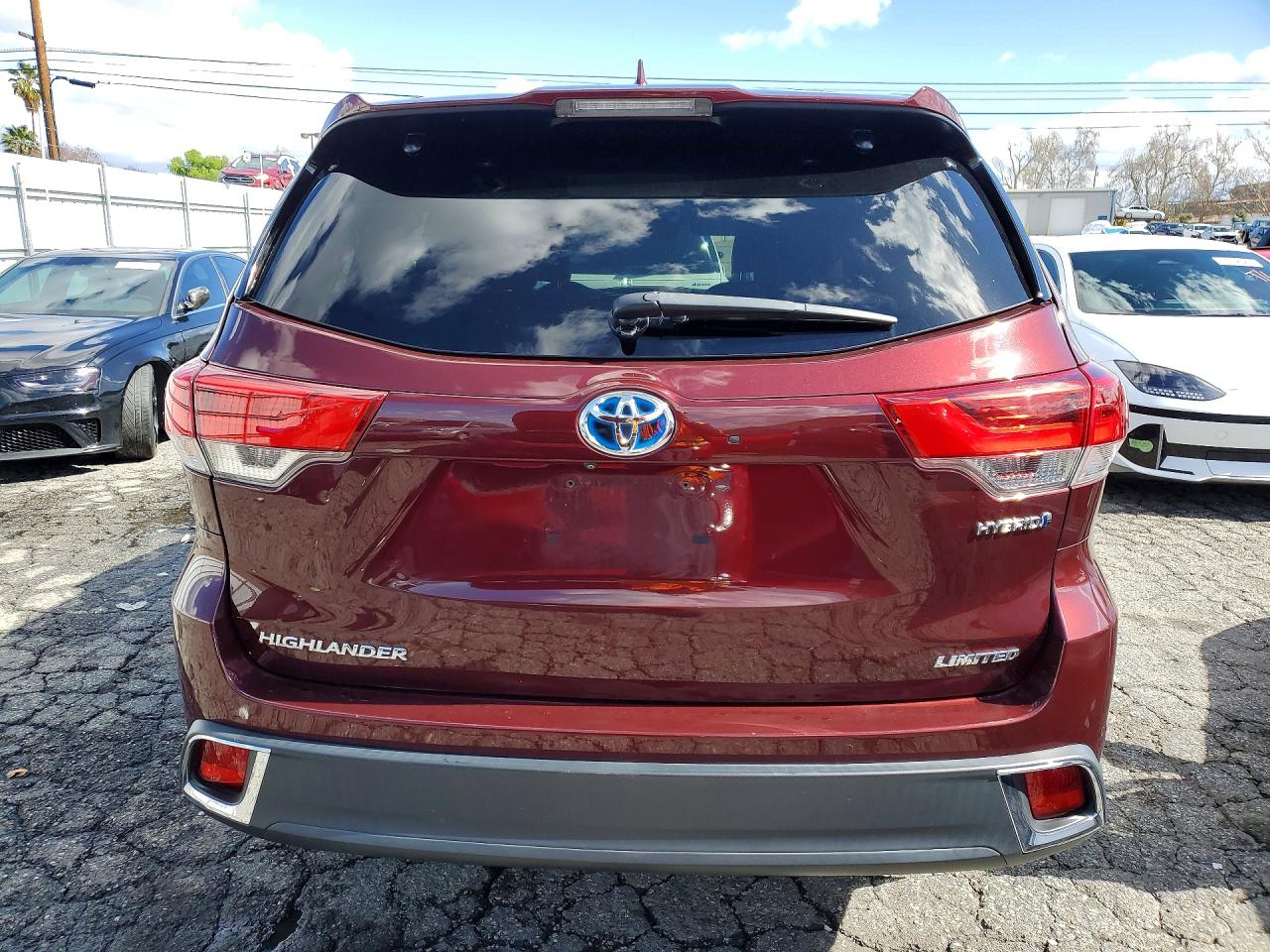 2019 TOYOTA HIGHLANDER HYBRID photo 16