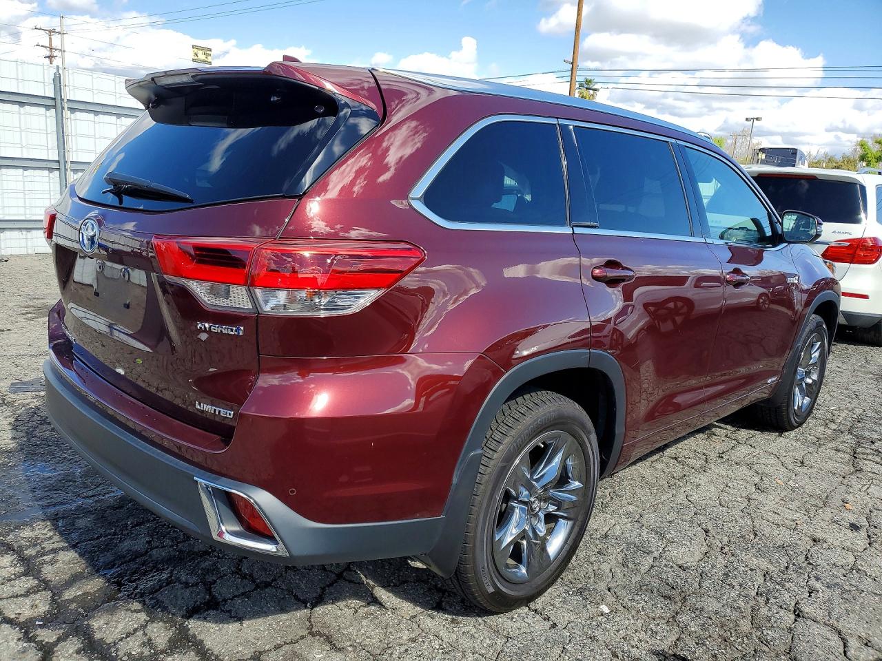 2019 TOYOTA HIGHLANDER HYBRID photo 7