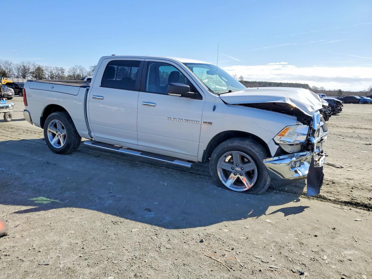 2011 DODGE RAM 1500 photo 10