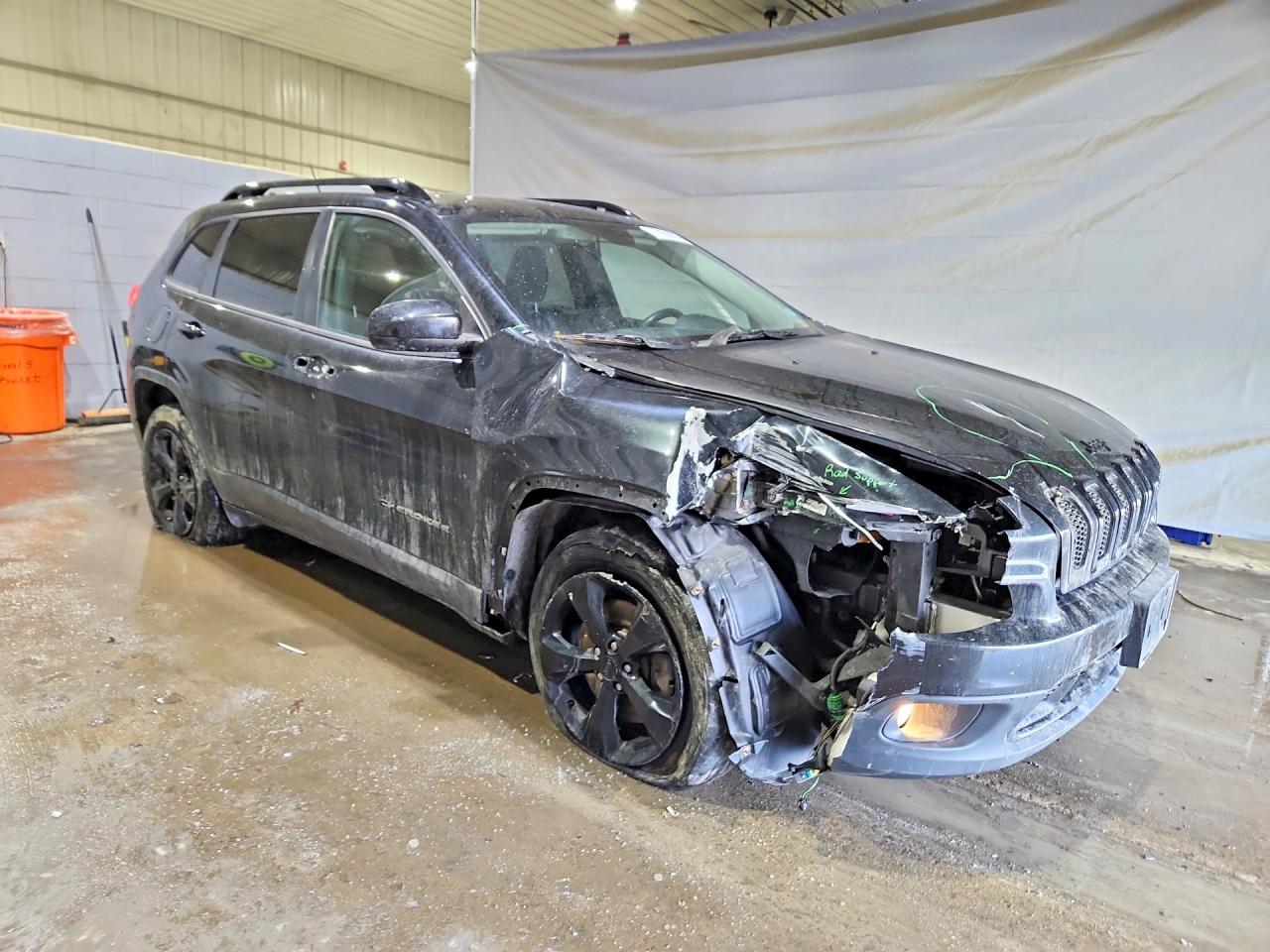 2015 JEEP CHEROKEE LATITUDE photo 10