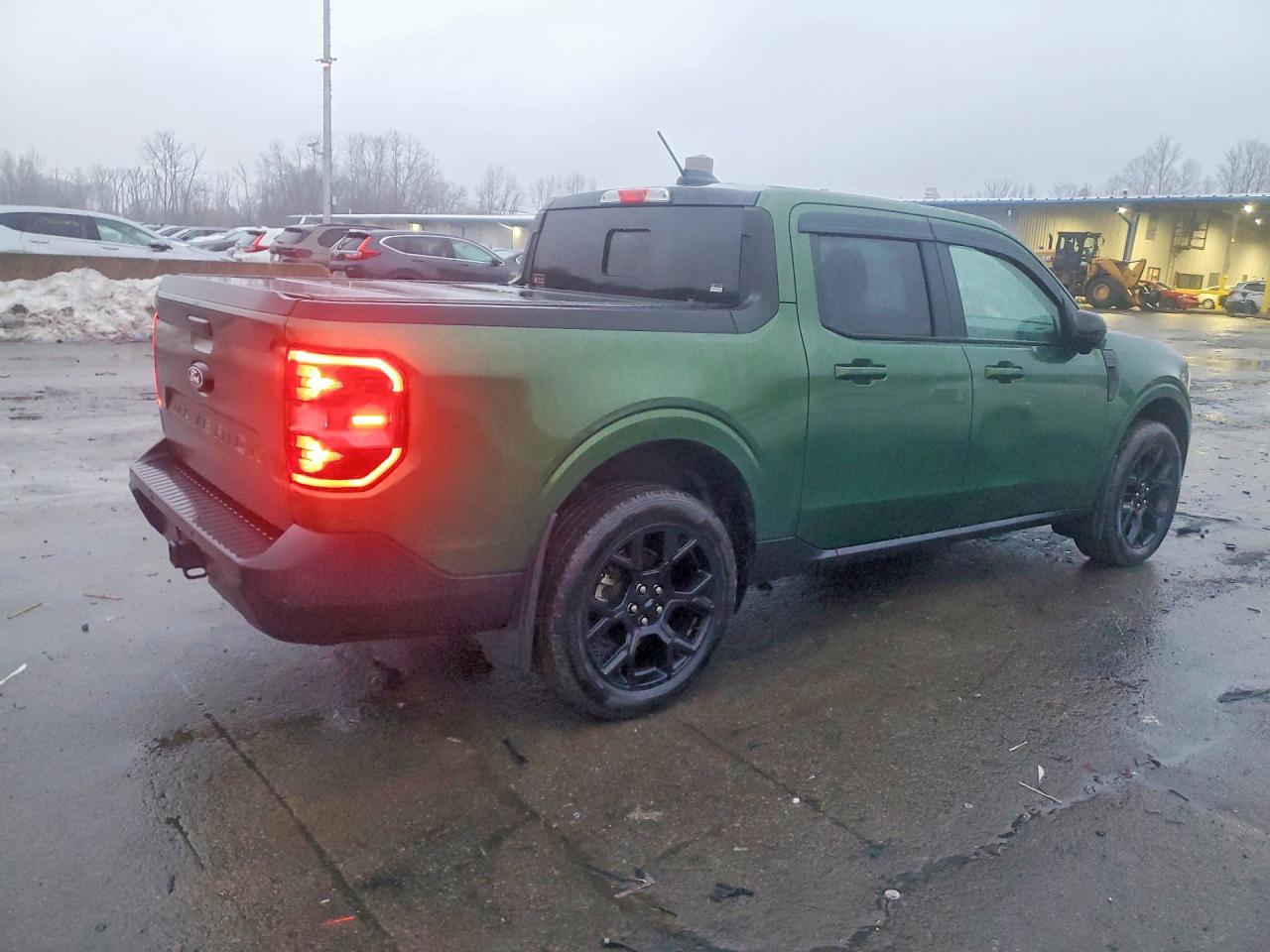 2025 FORD MAVERICK LARIAT photo 3