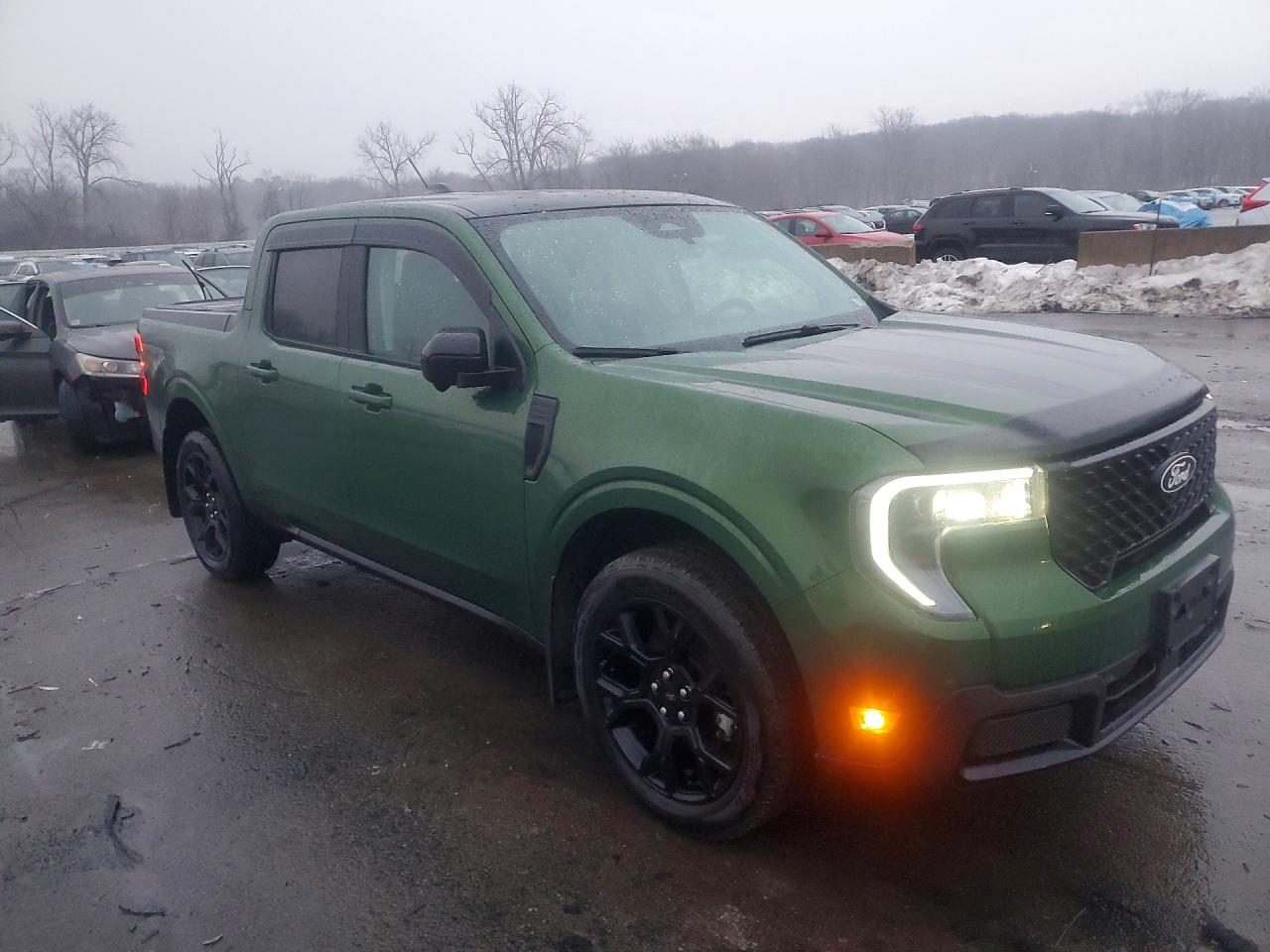 2025 FORD MAVERICK LARIAT photo 4