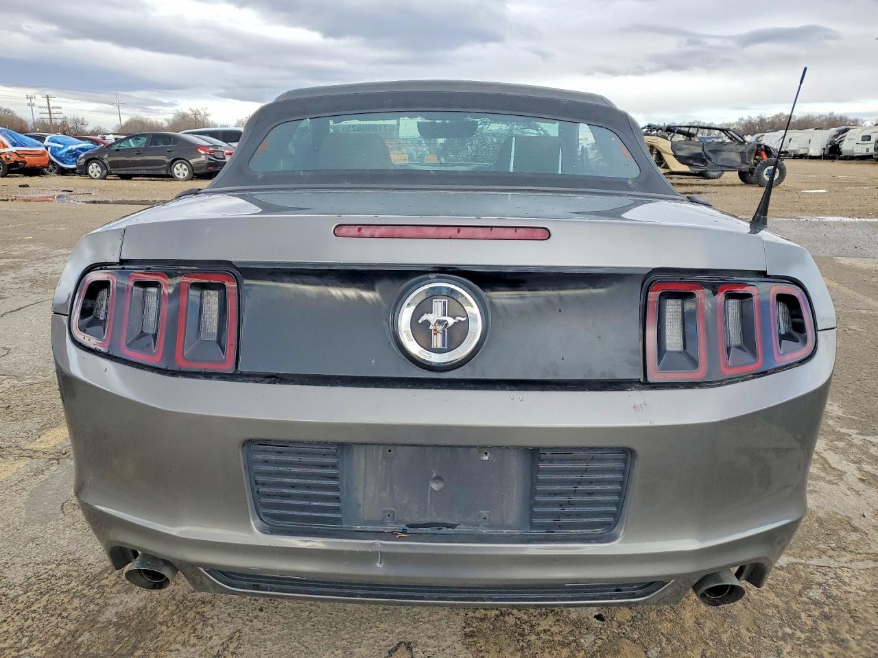 2014 FORD MUSTANG photo 11