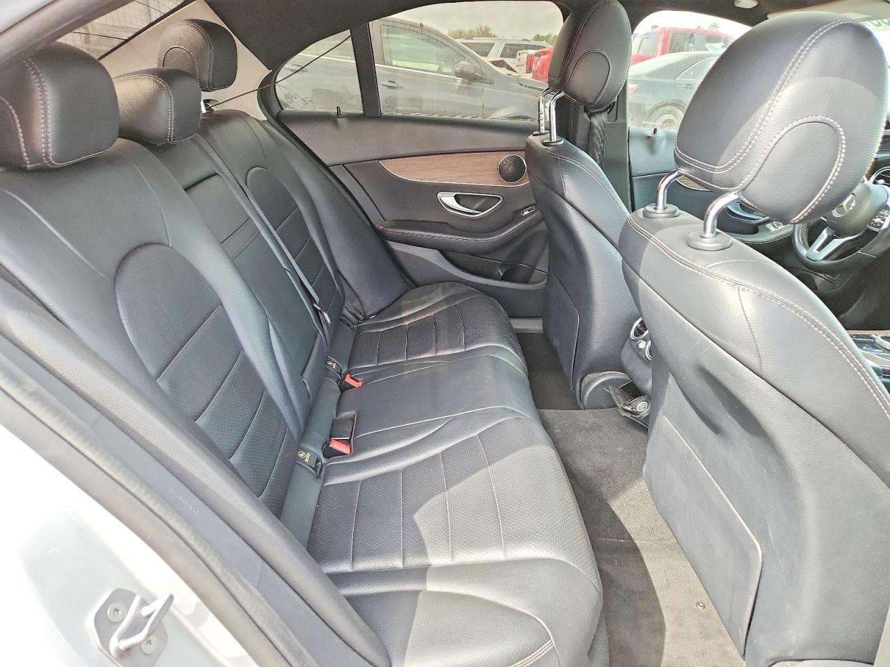 2019 MERCEDES-BENZ C 300 photo 19