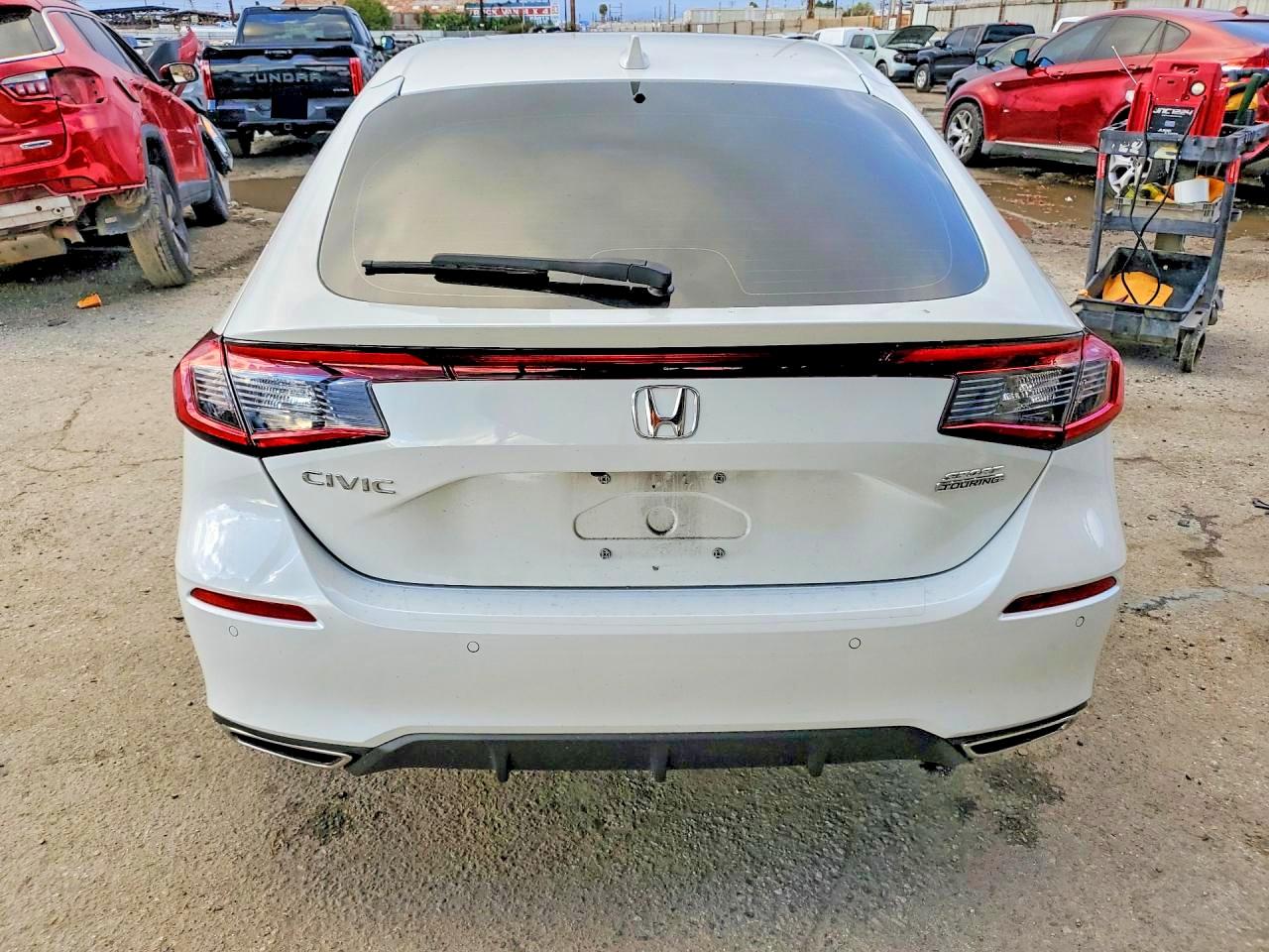 2024 HONDA CIVIC SPORT TOURING photo 6