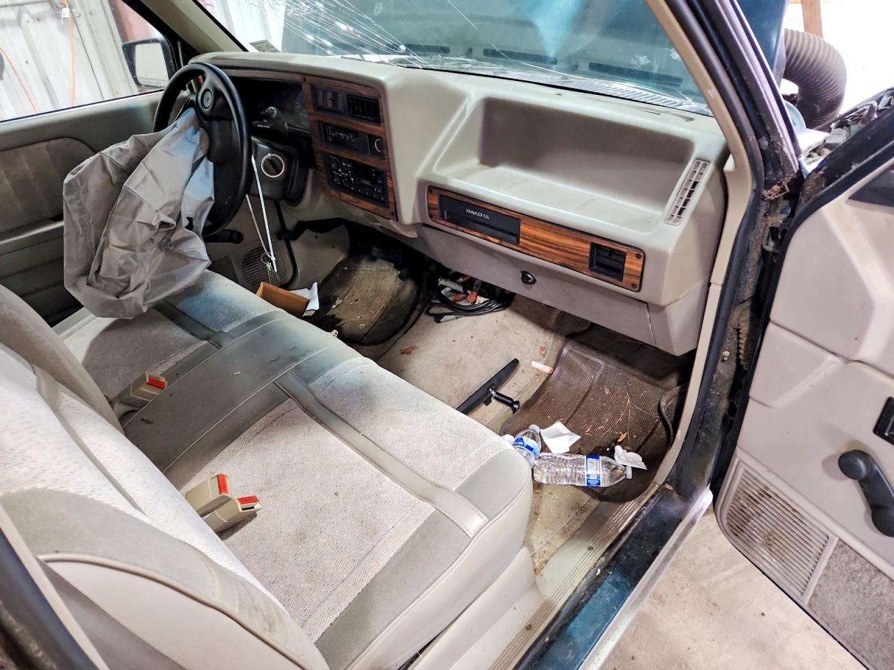 1994 DODGE DAKOTA photo 8