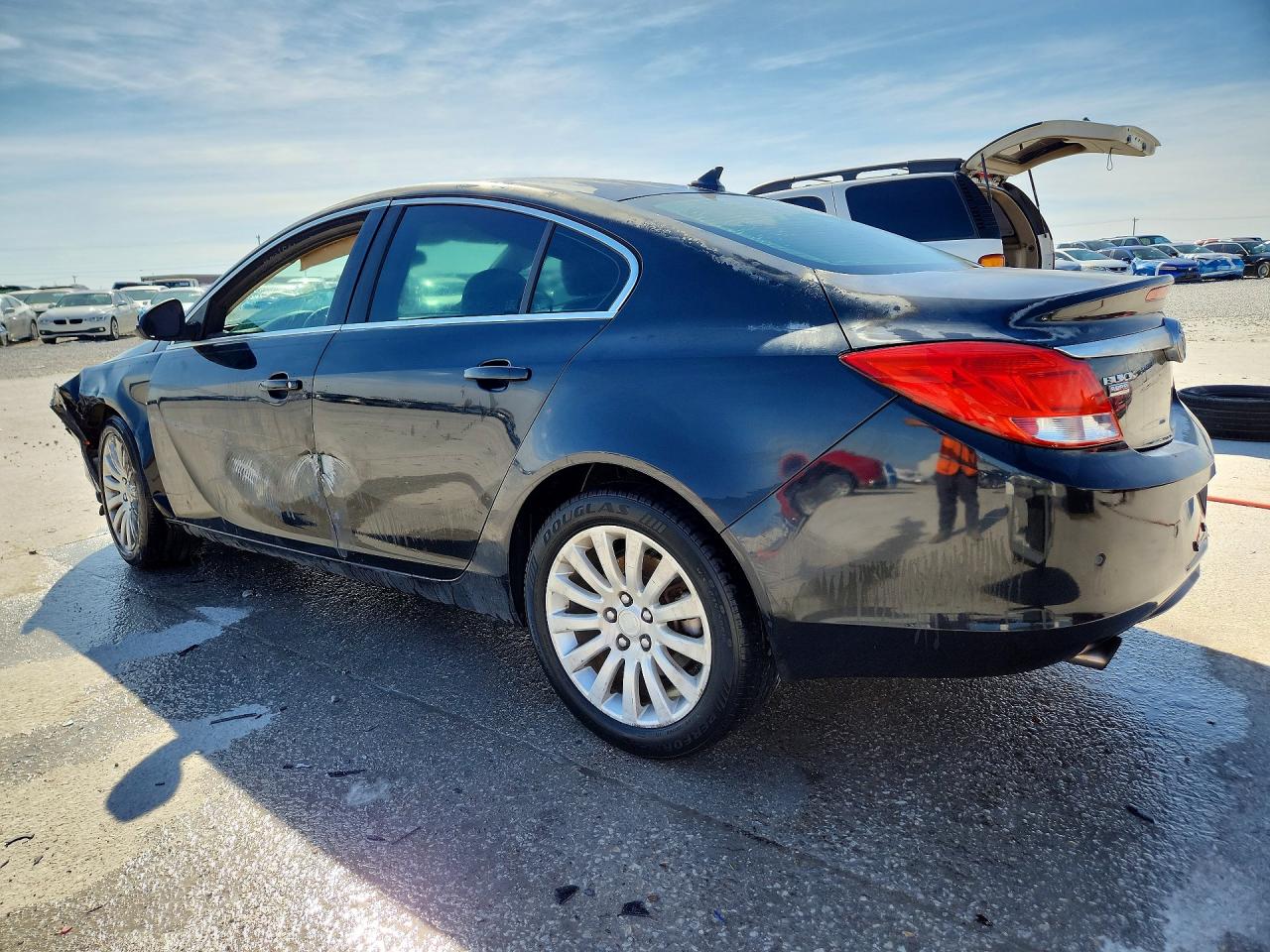 2011 BUICK REGAL CXL photo 3