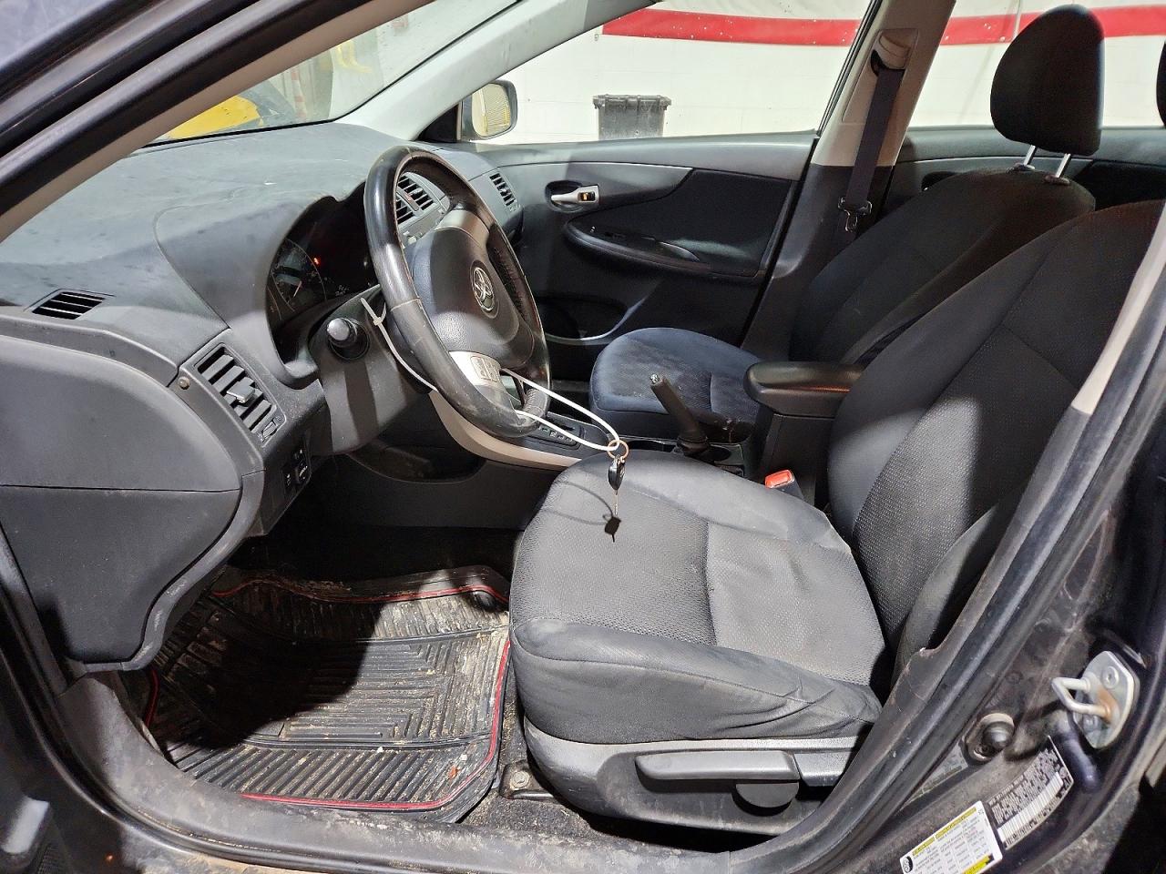 2009 TOYOTA COROLLA S photo 19