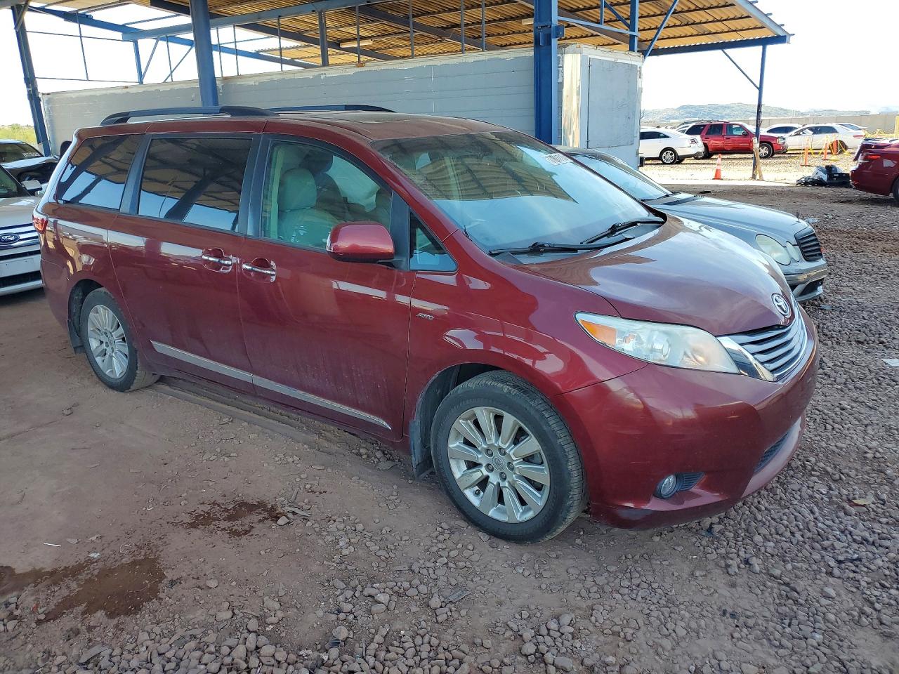 2016 TOYOTA SIENNA XLE PREMIUM 7-PASSENGER photo 7