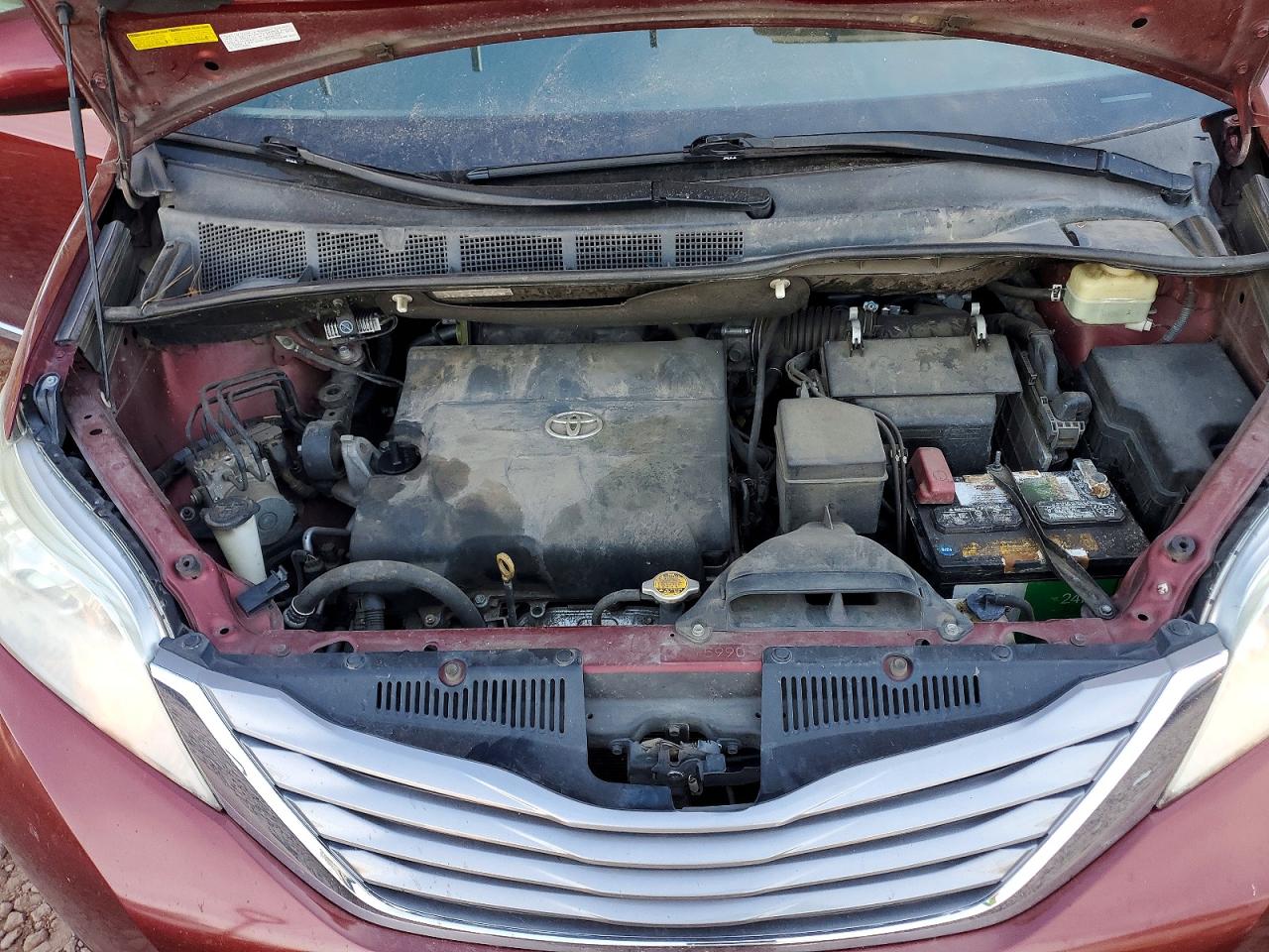 2016 TOYOTA SIENNA XLE PREMIUM 7-PASSENGER photo 23