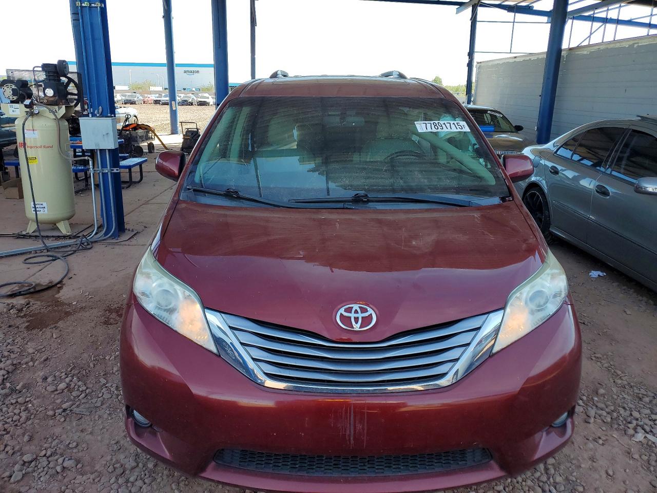 2016 TOYOTA SIENNA XLE PREMIUM 7-PASSENGER photo 9