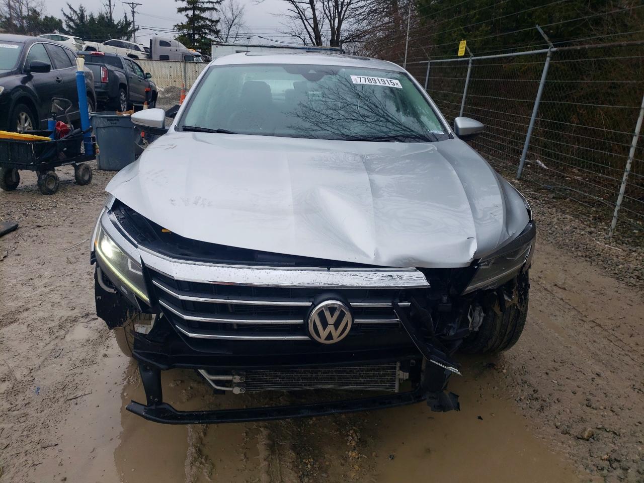2021 VOLKSWAGEN PASSAT SE photo 5