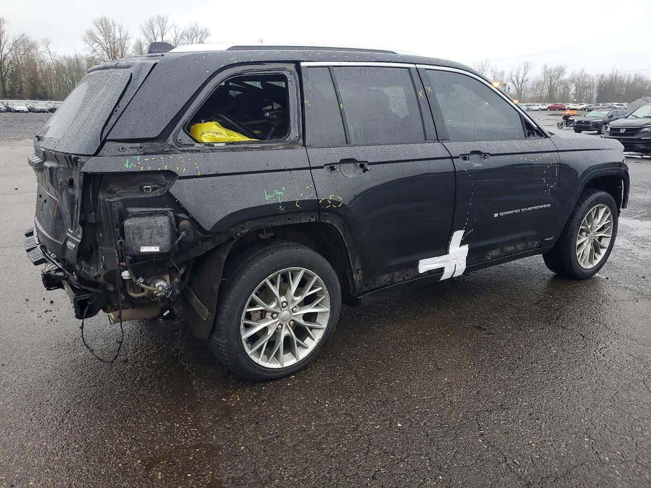 2023 JEEP GRAND CHEROKEE SUMMIT photo 3