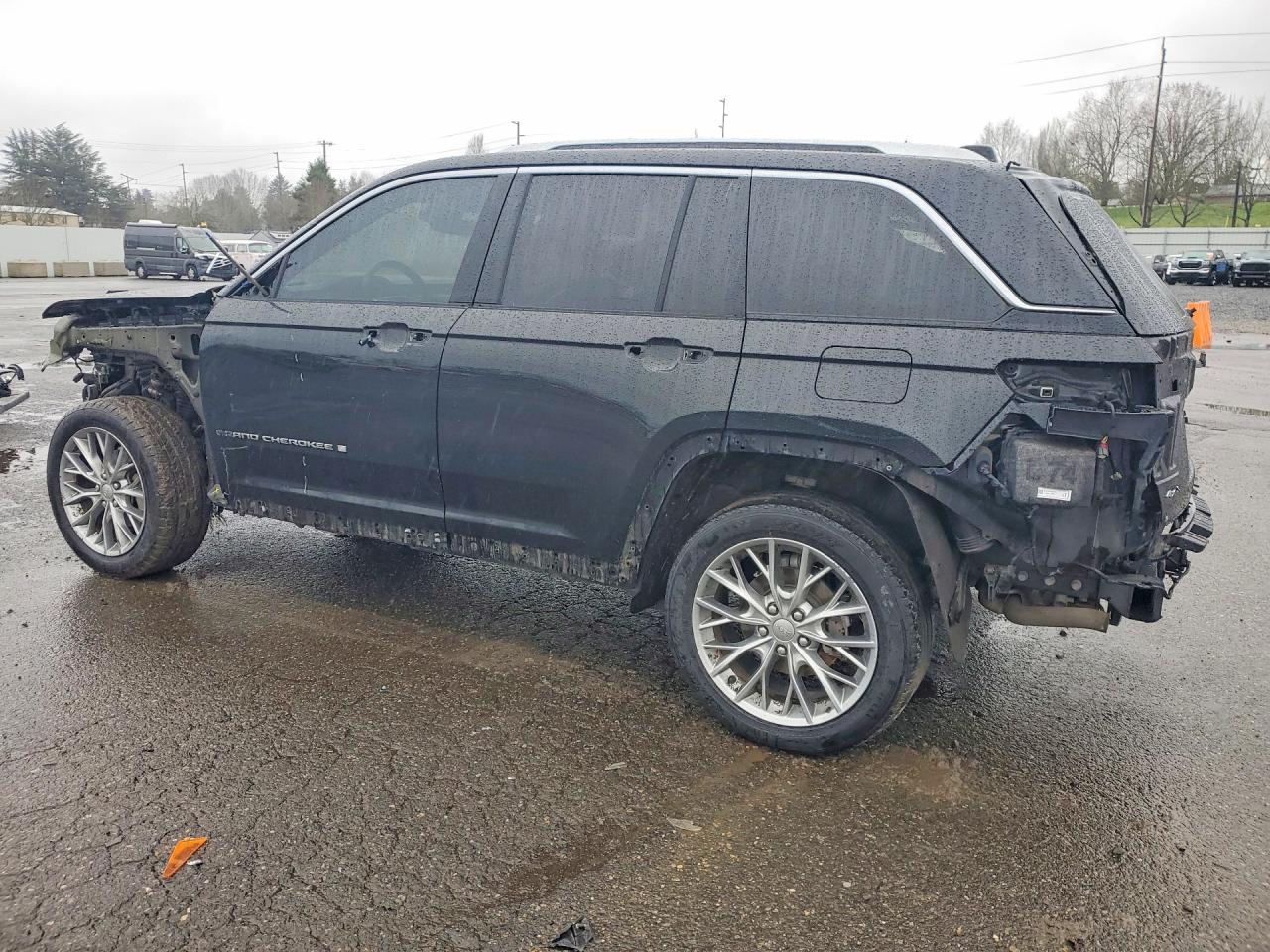 2023 JEEP GRAND CHEROKEE SUMMIT photo 2