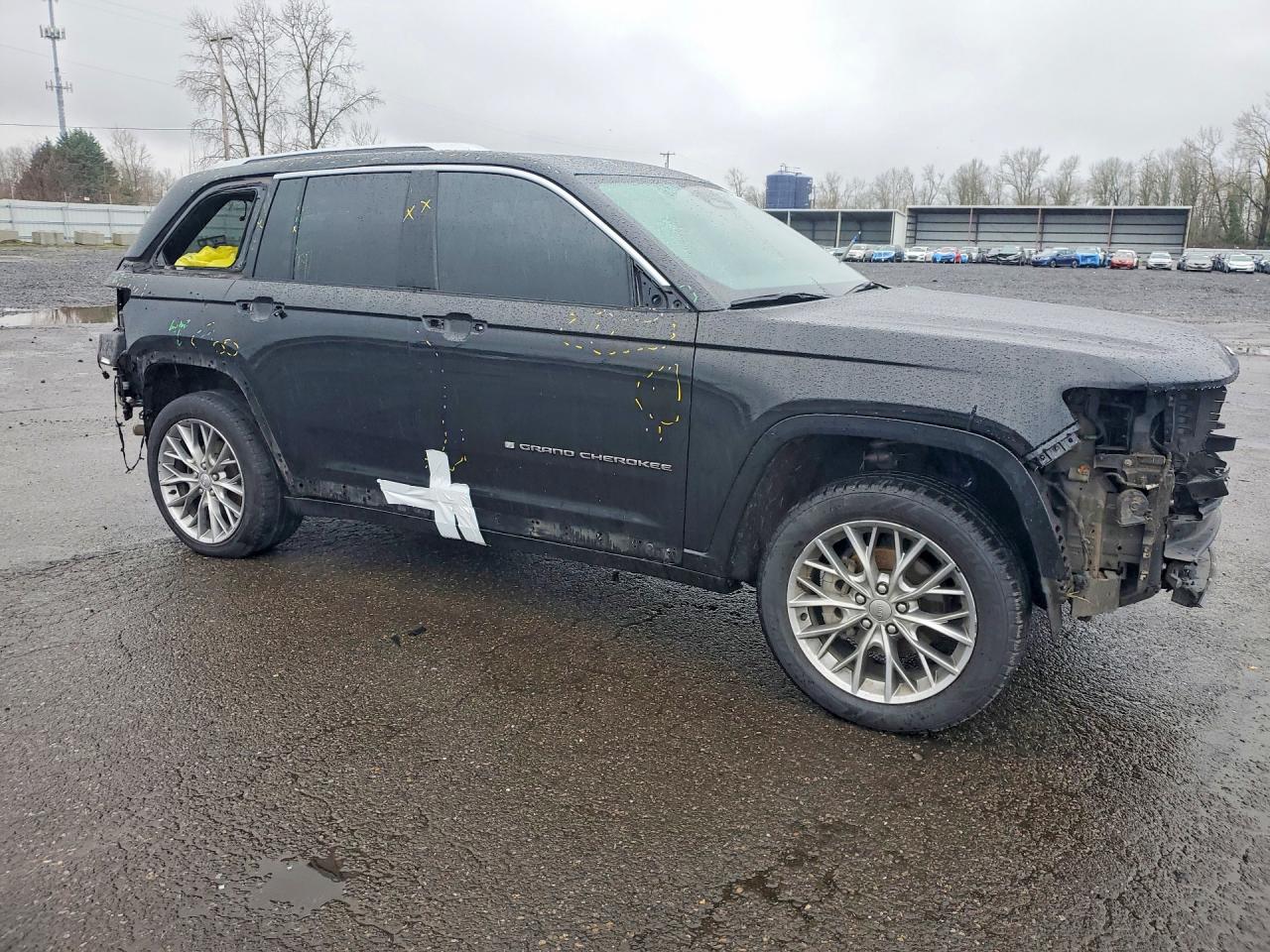 2023 JEEP GRAND CHEROKEE SUMMIT photo 4