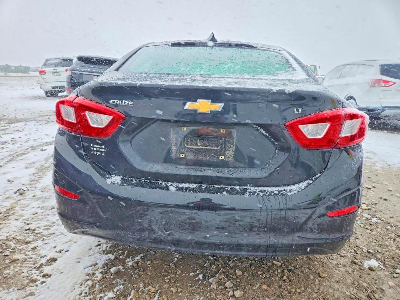 2019 CHEVROLET CRUZE LT photo 6