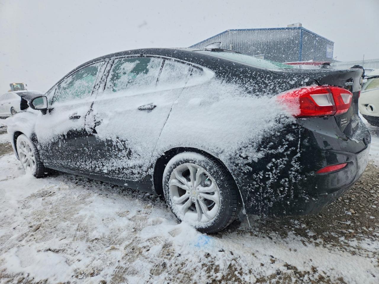 2019 CHEVROLET CRUZE LT photo 2