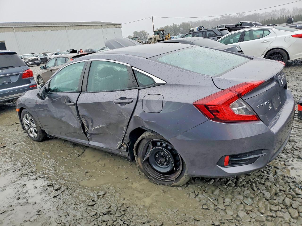 2017 HONDA CIVIC LX photo 3