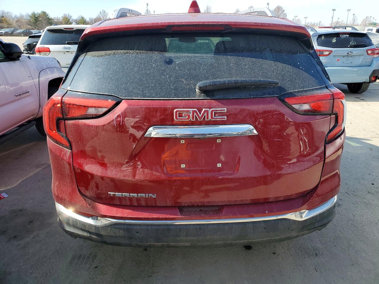 2018 GMC TERRAIN SLT photo 6