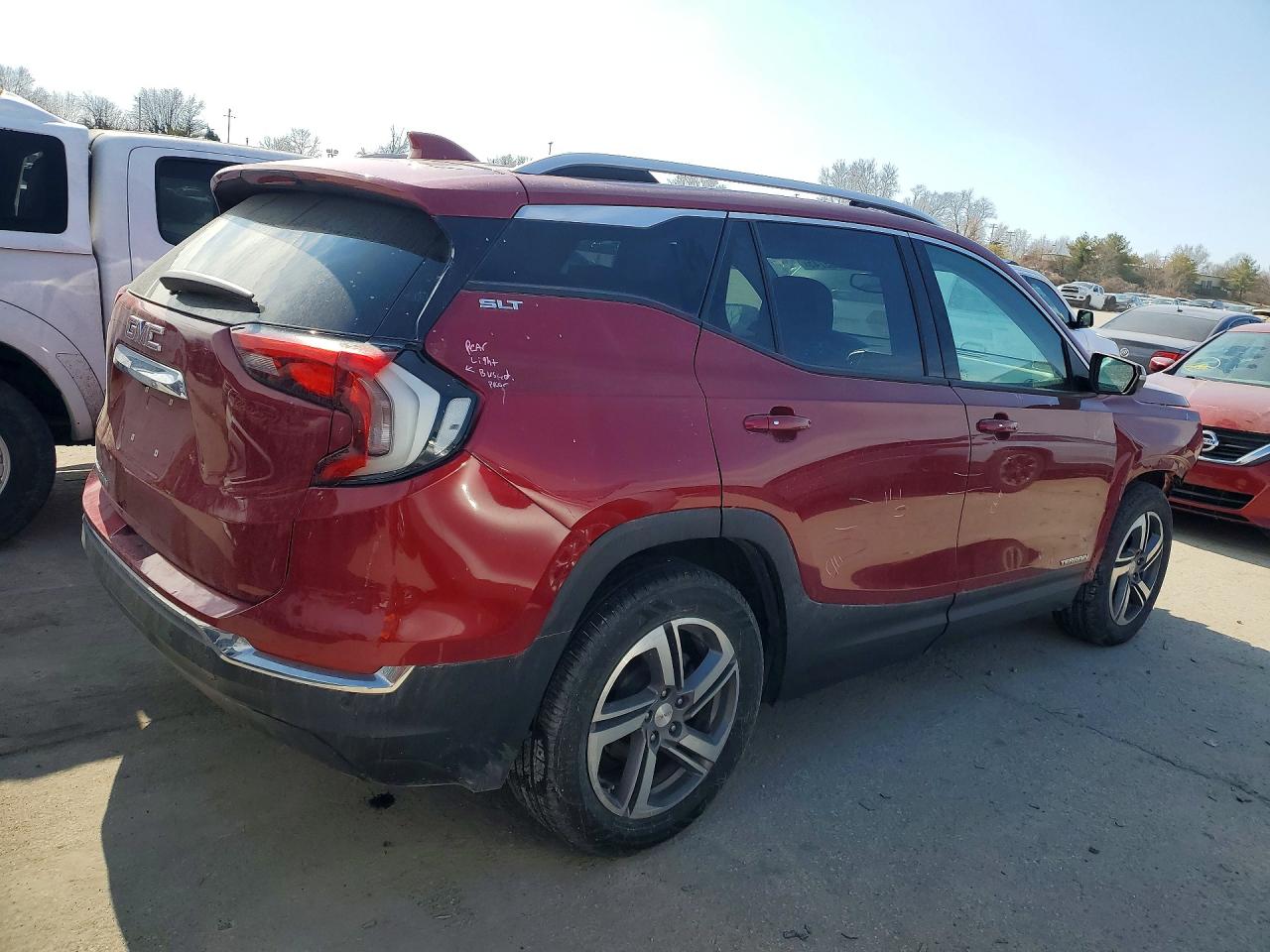 2018 GMC TERRAIN SLT photo 3