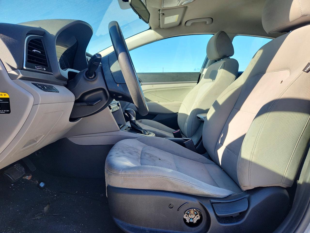 2018 HYUNDAI ELANTRA SEL photo 13