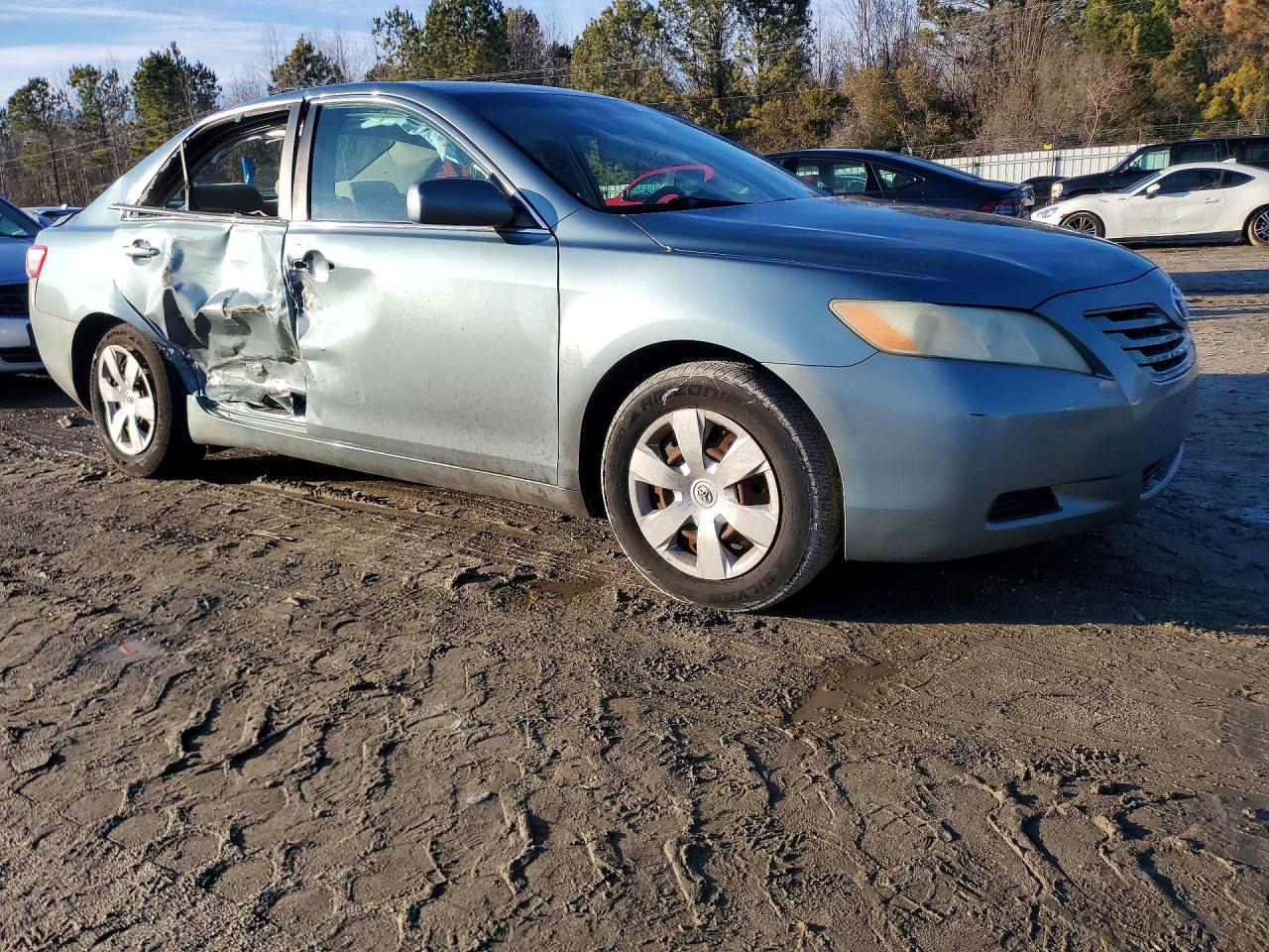 2008 TOYOTA CAMRY LE photo 4
