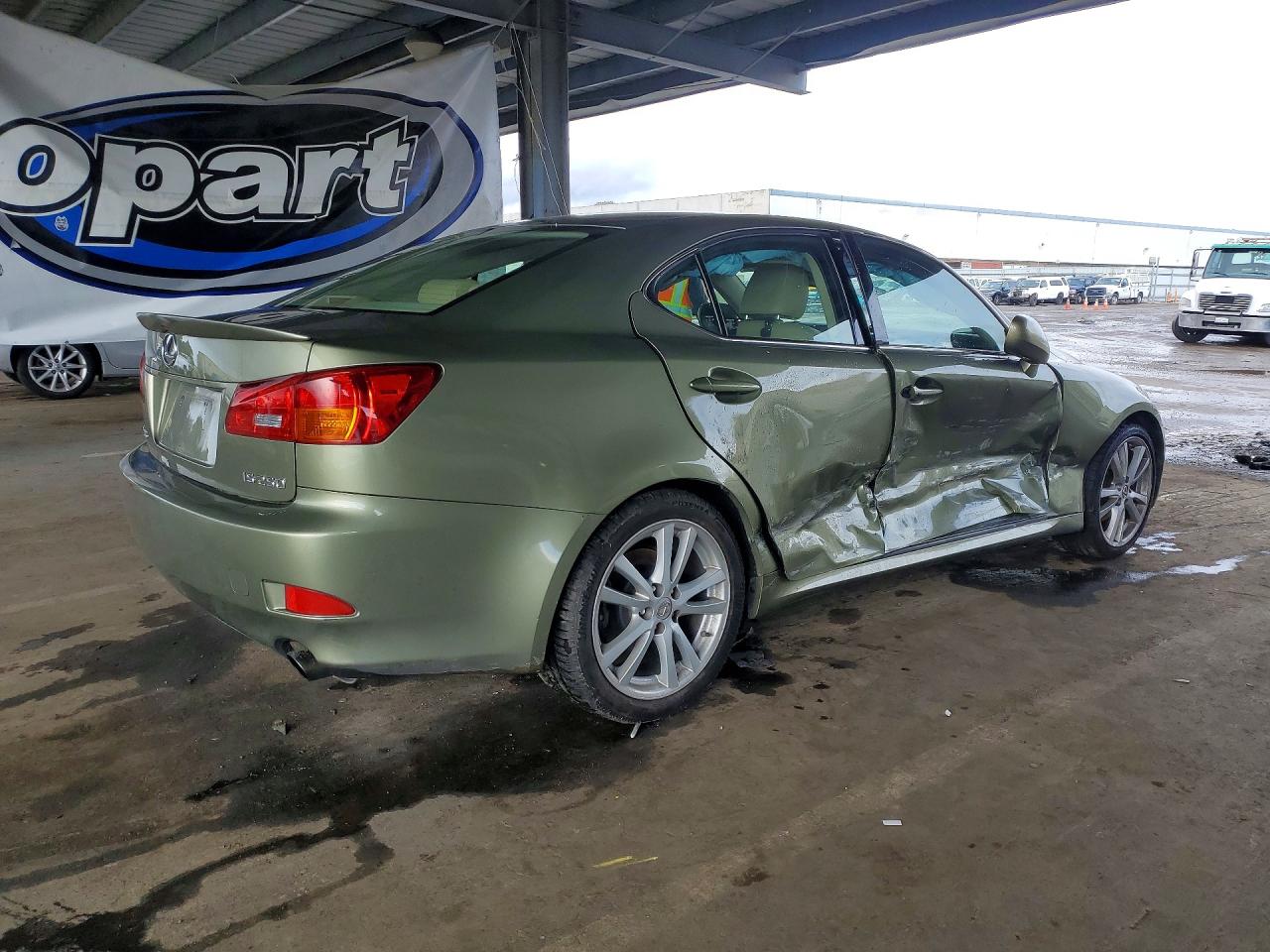 2006 LEXUS IS 250 photo 3
