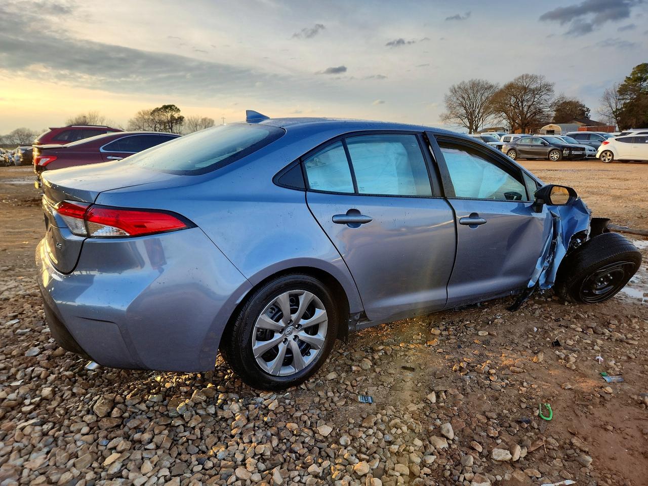 2024 TOYOTA COROLLA LE photo 5