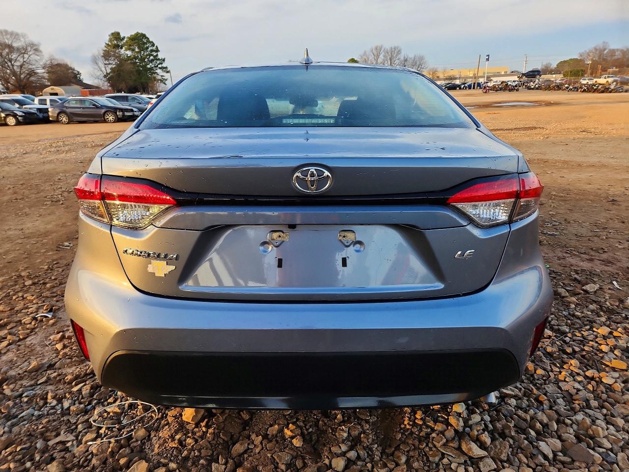 2024 TOYOTA COROLLA LE photo 11