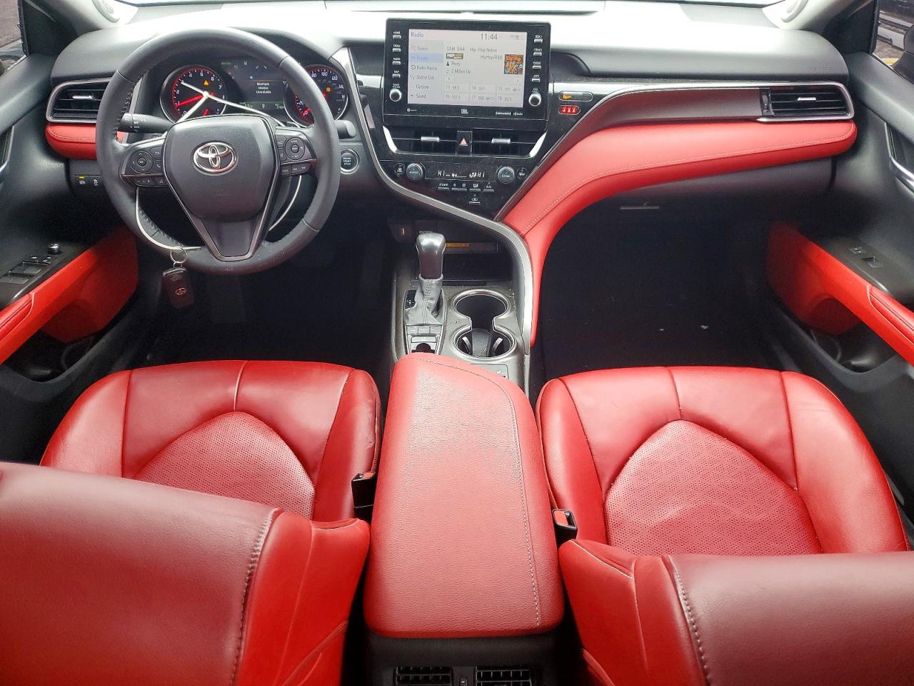 2021 TOYOTA CAMRY XSE photo 8