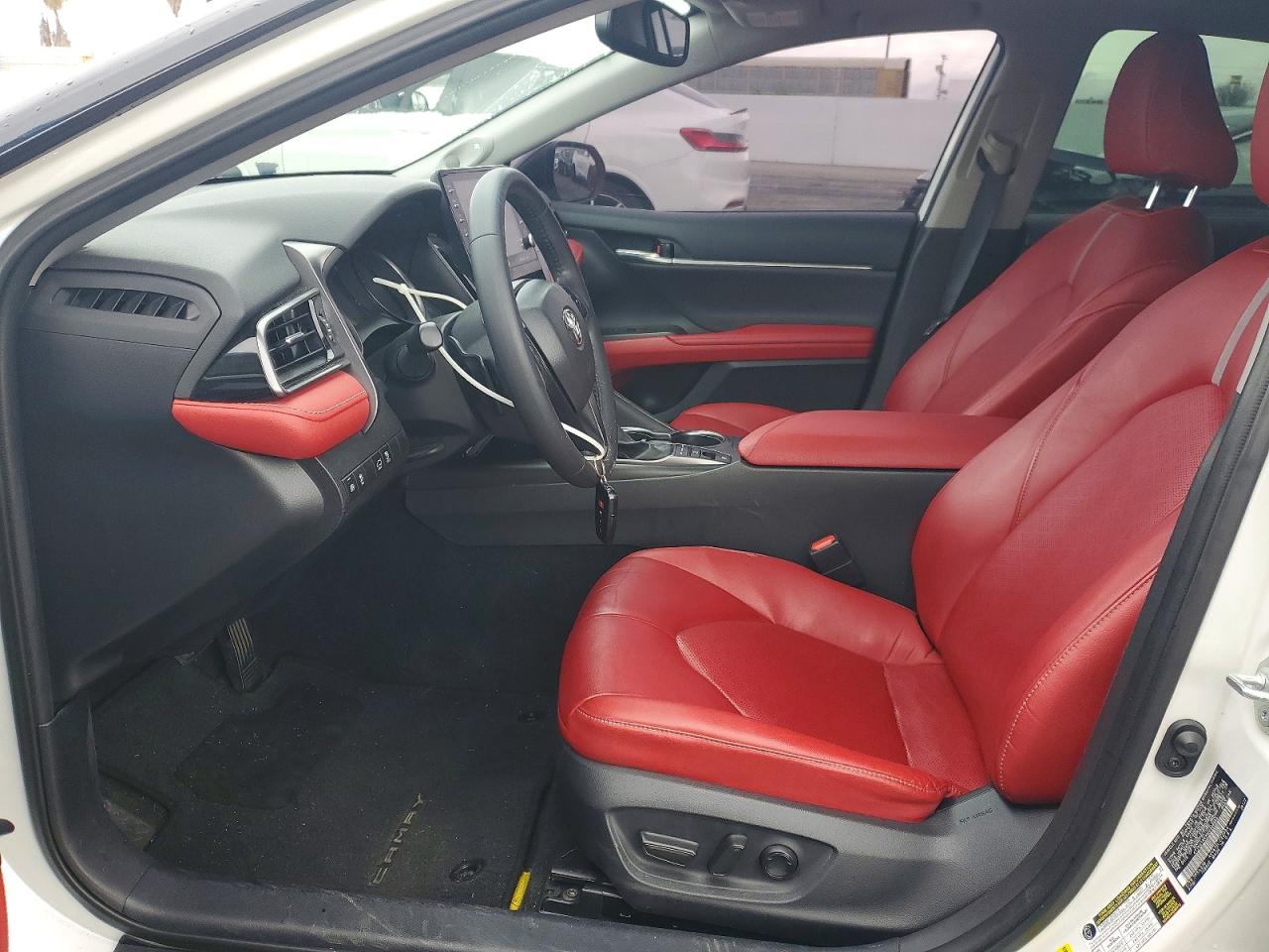 2021 TOYOTA CAMRY XSE photo 7