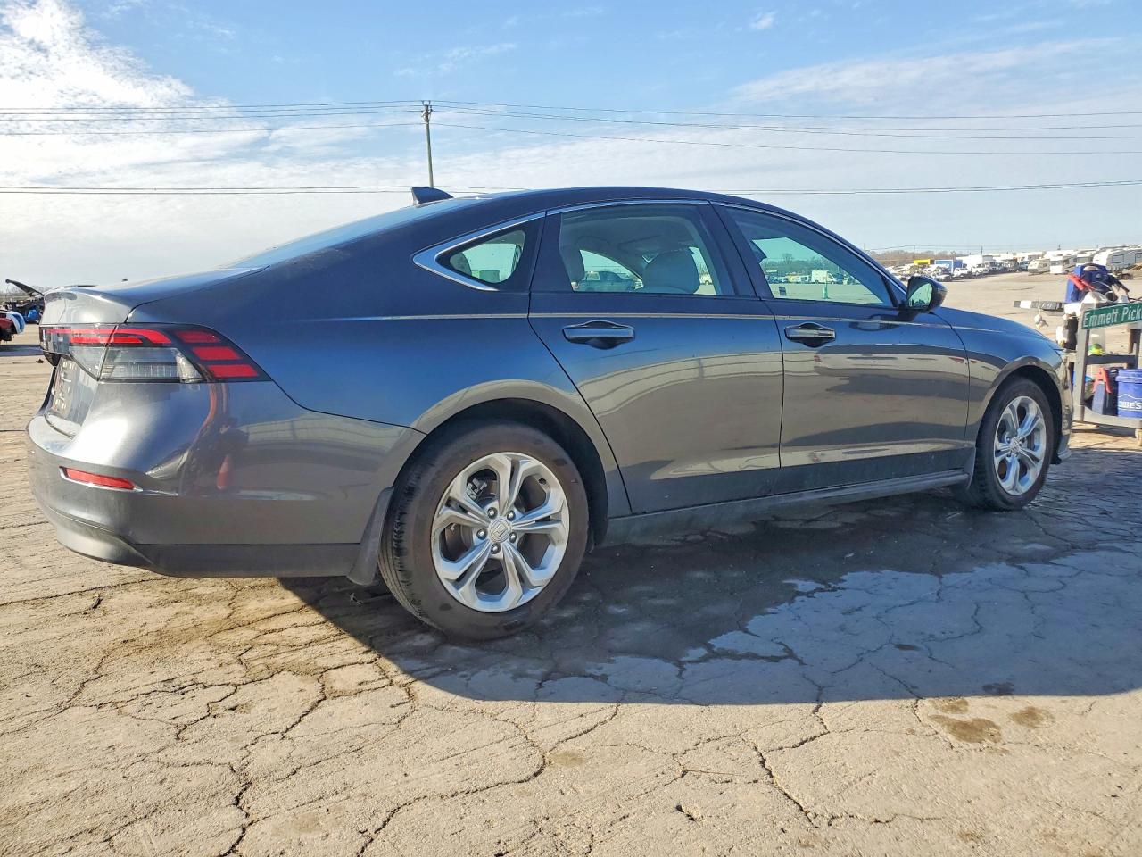 2024 HONDA ACCORD LX photo 3