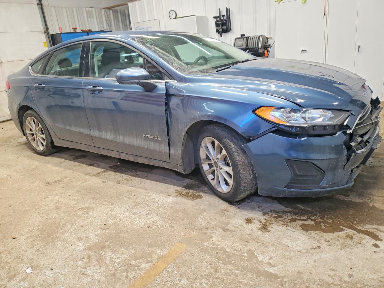 2019 FORD FUSION SE photo 4