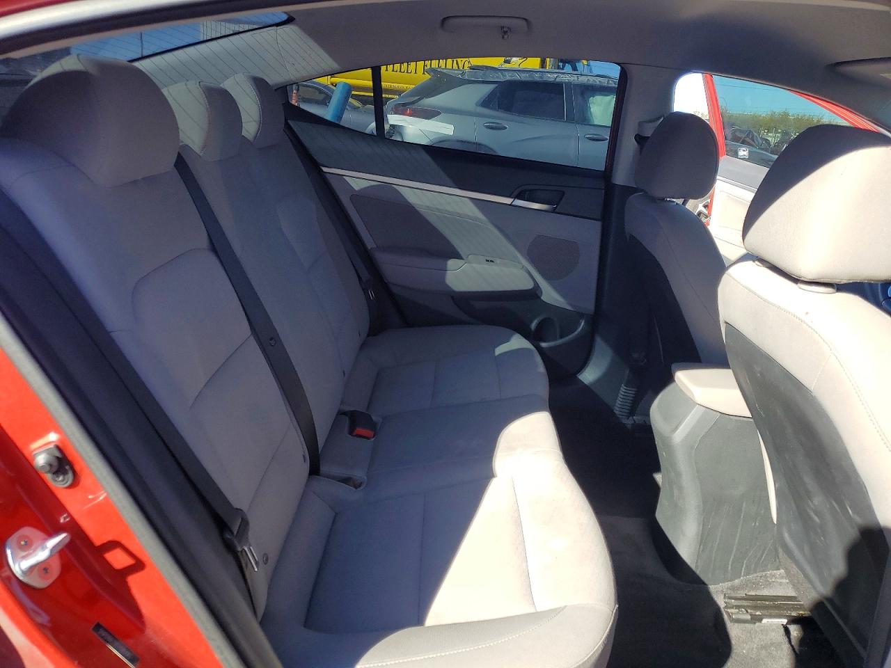 2020 HYUNDAI ELANTRA SEL photo 10