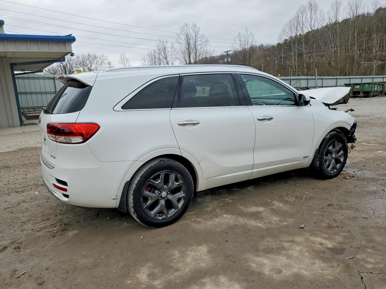 2016 KIA SORENTO photo 3