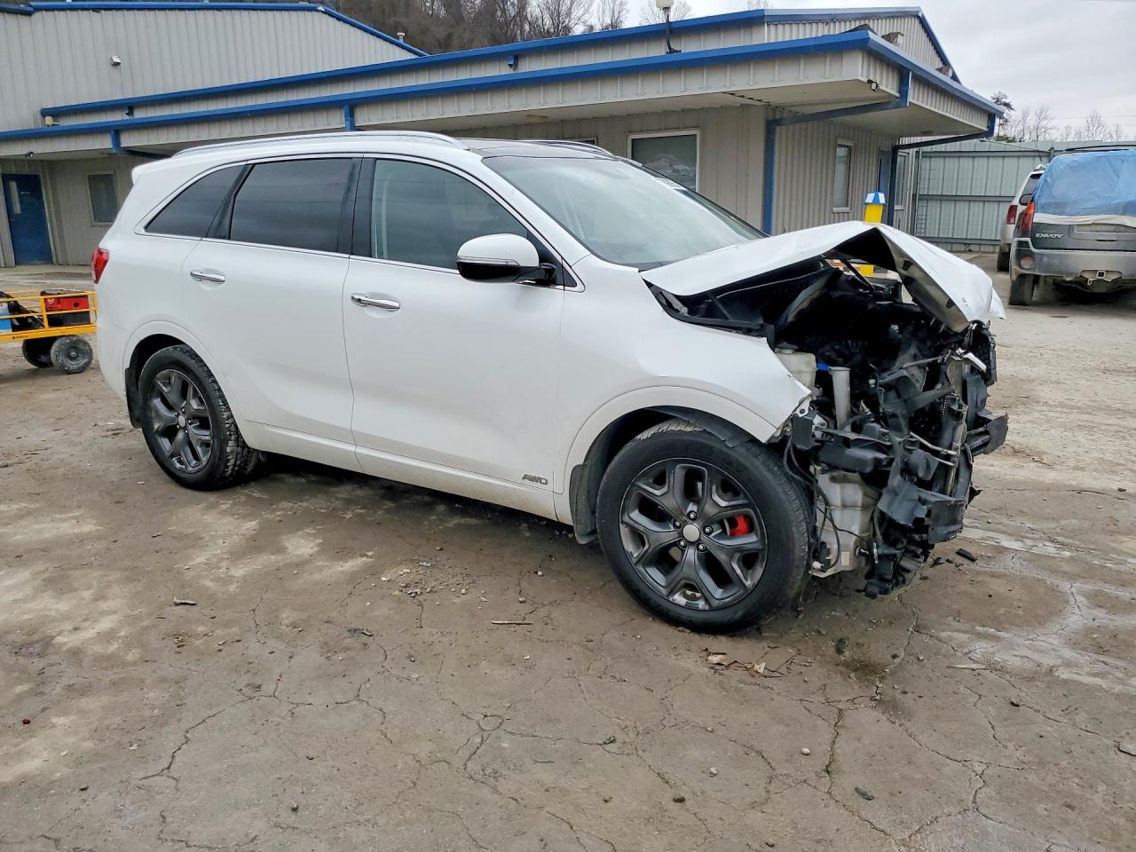 2016 KIA SORENTO photo 4