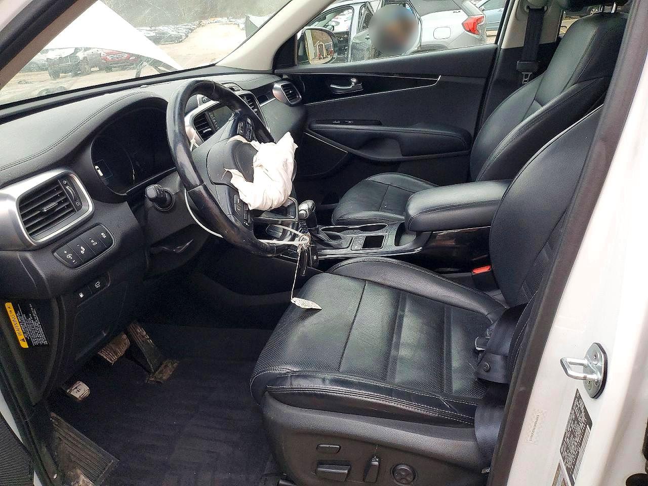2016 KIA SORENTO photo 7