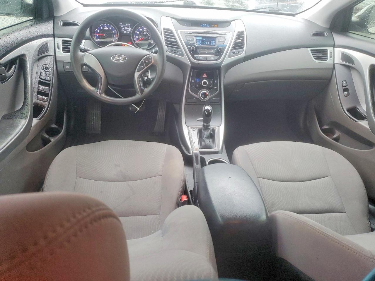 2015 HYUNDAI ELANTRA SE photo 8