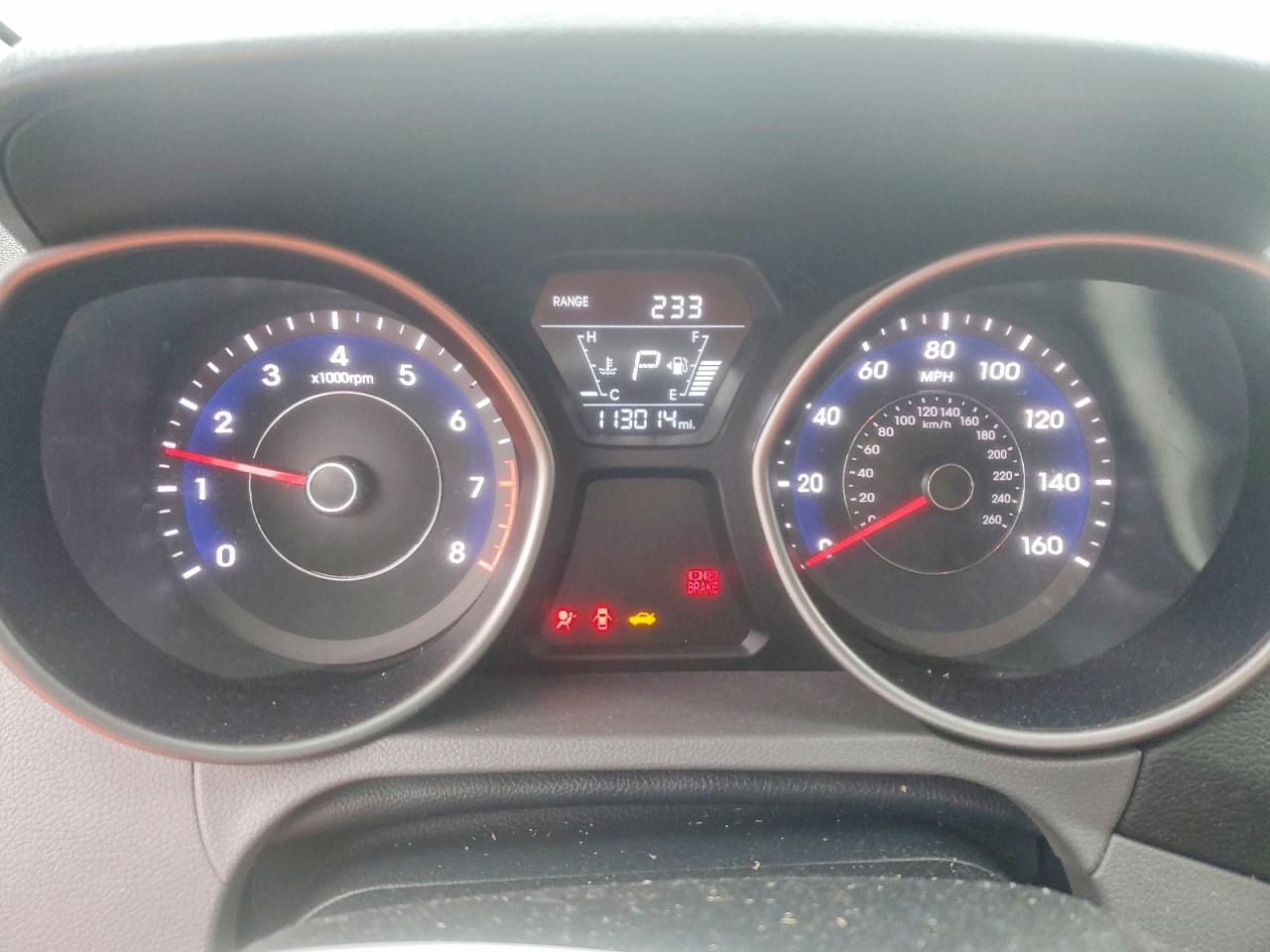 2015 HYUNDAI ELANTRA SE photo 9