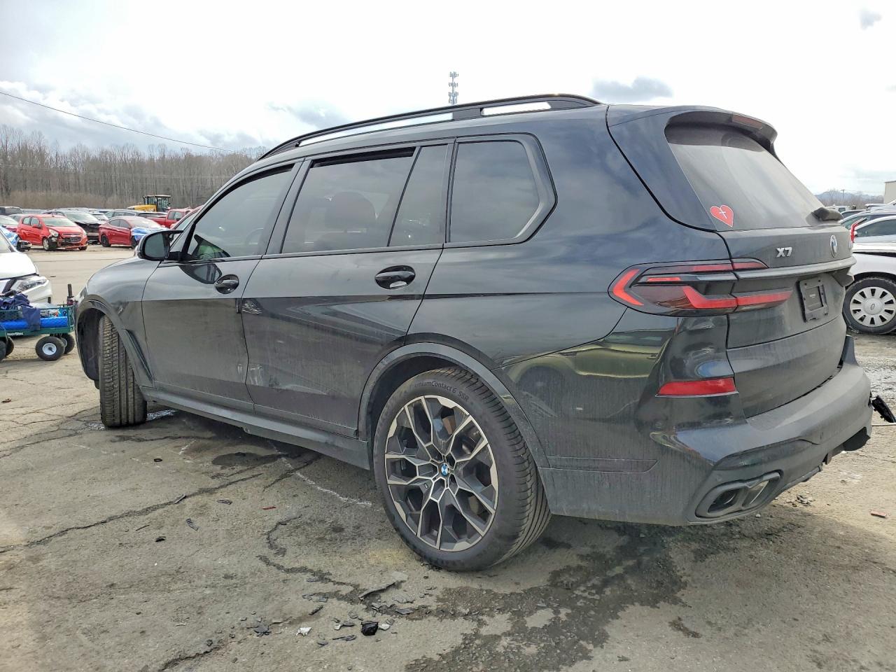 2024 BMW X7 M60I photo 3