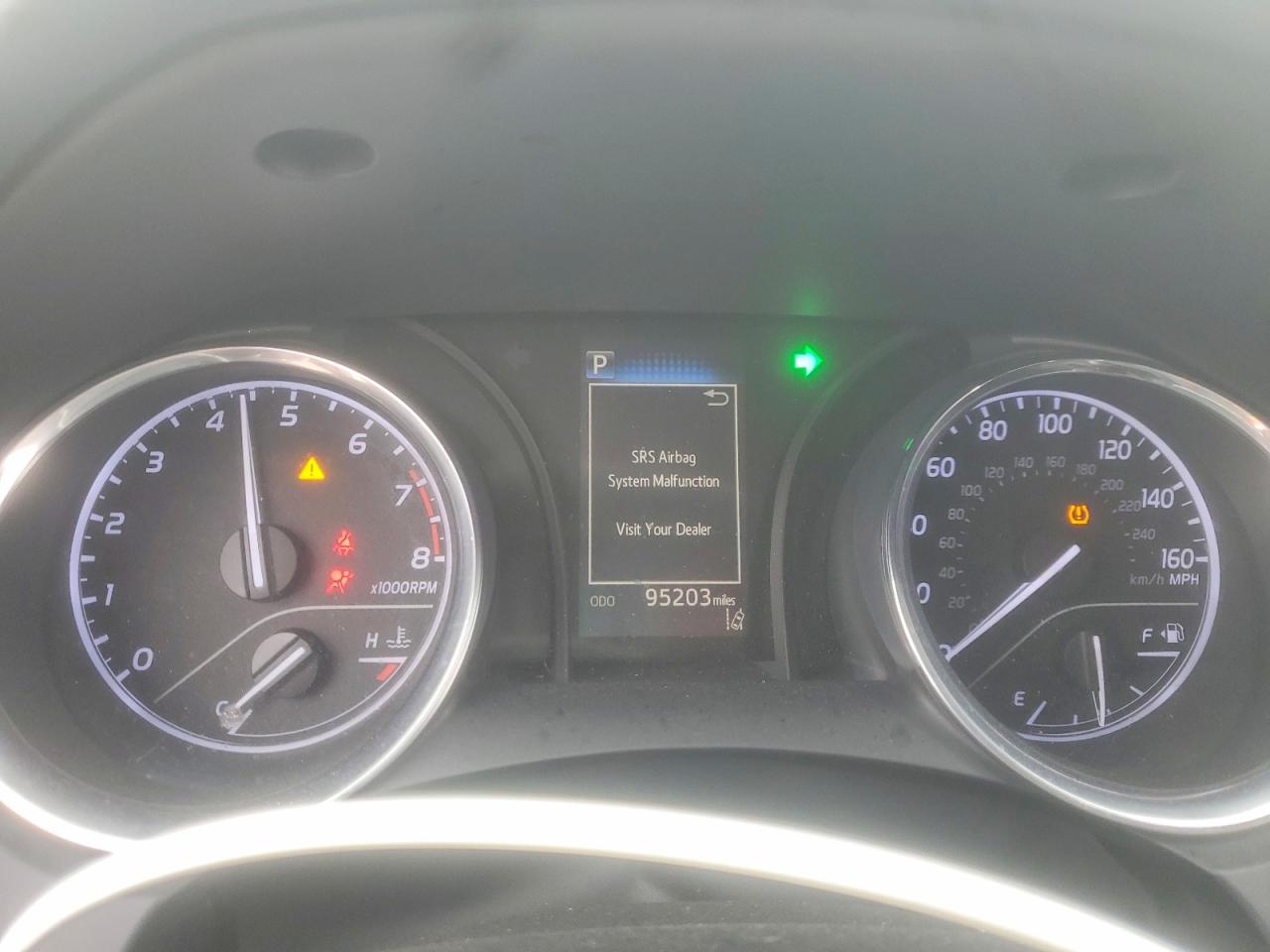 2020 TOYOTA CAMRY LE photo 17