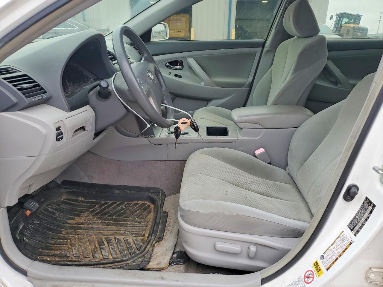 2007 TOYOTA CAMRY CE photo 19