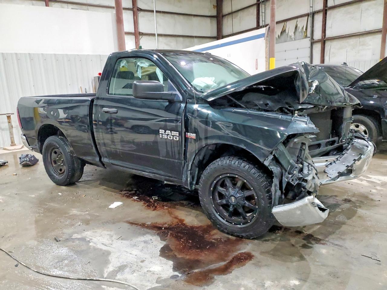 2015 RAM 1500 ST photo 7
