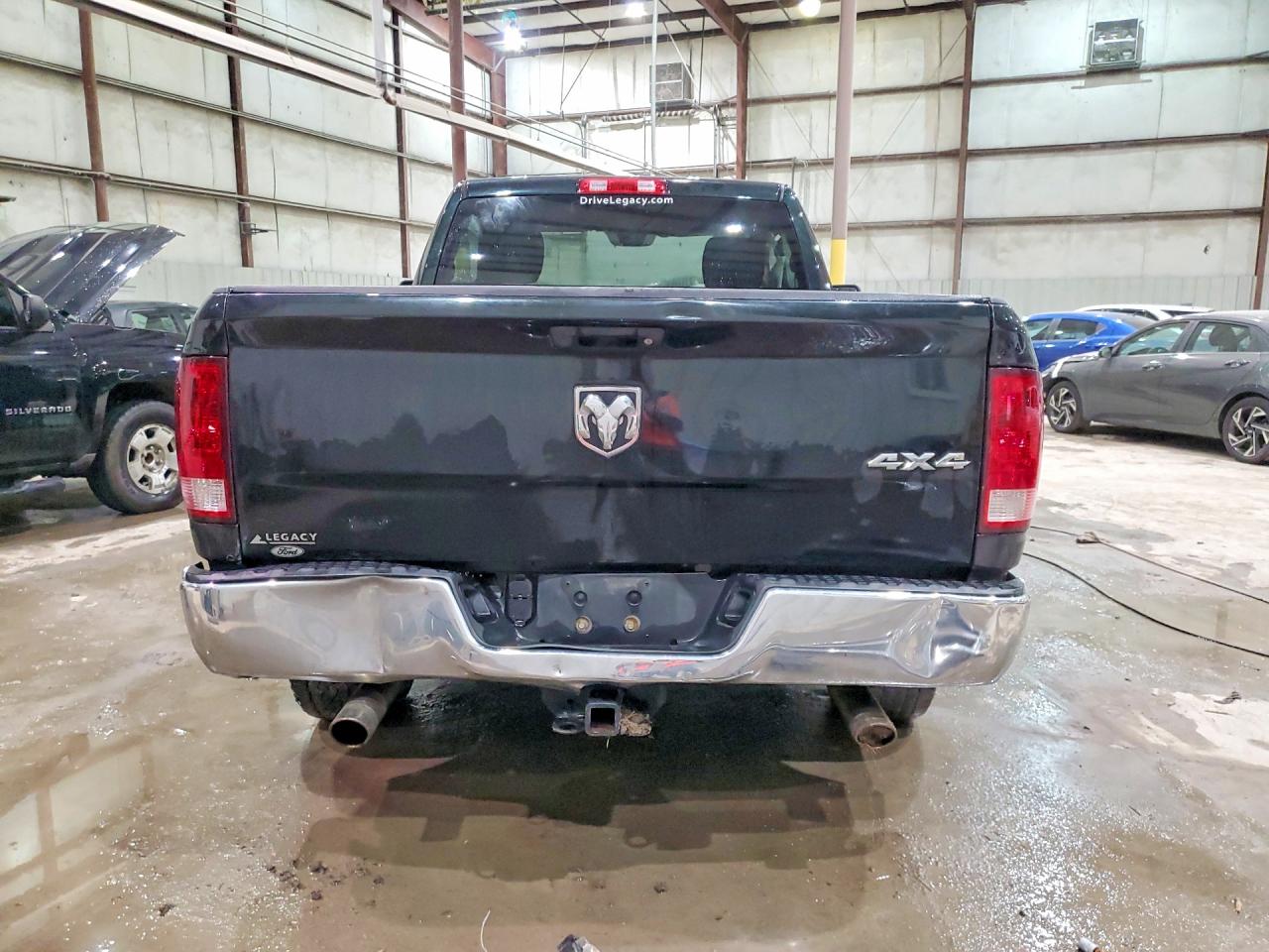 2015 RAM 1500 ST photo 11