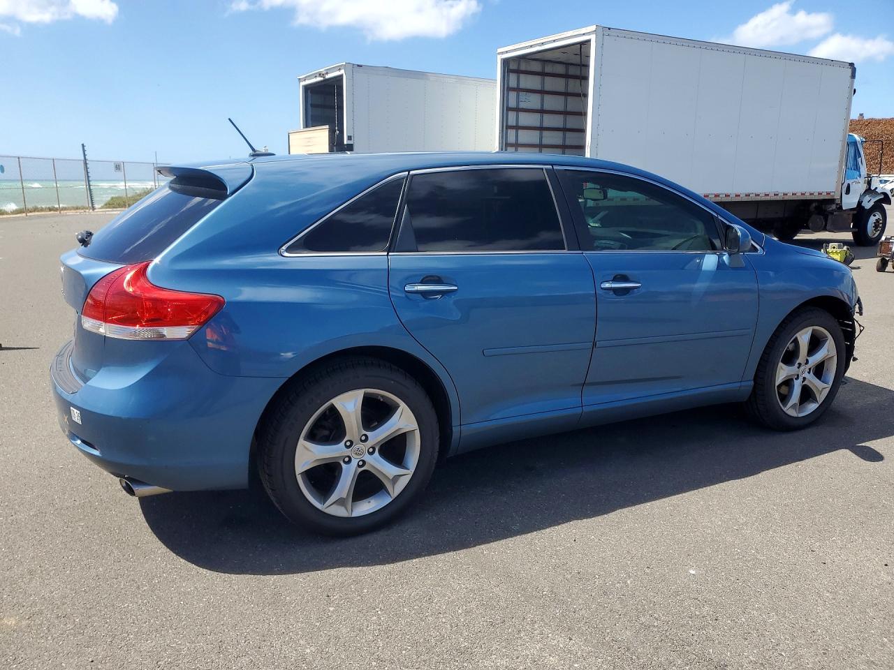 2009 TOYOTA VENZA photo 3