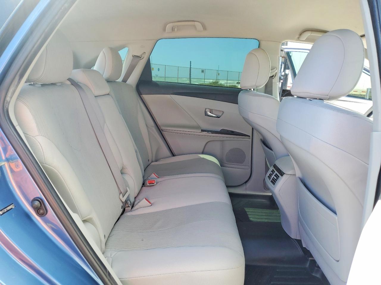 2009 TOYOTA VENZA photo 11
